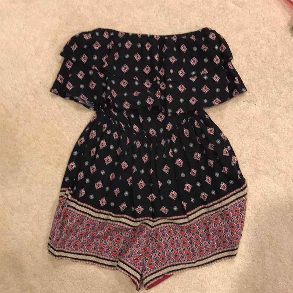 ADORABLE romper from hollister